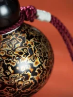 Chinese Lacquer Gourd – Fortune & Longevity Talisman - Image 4