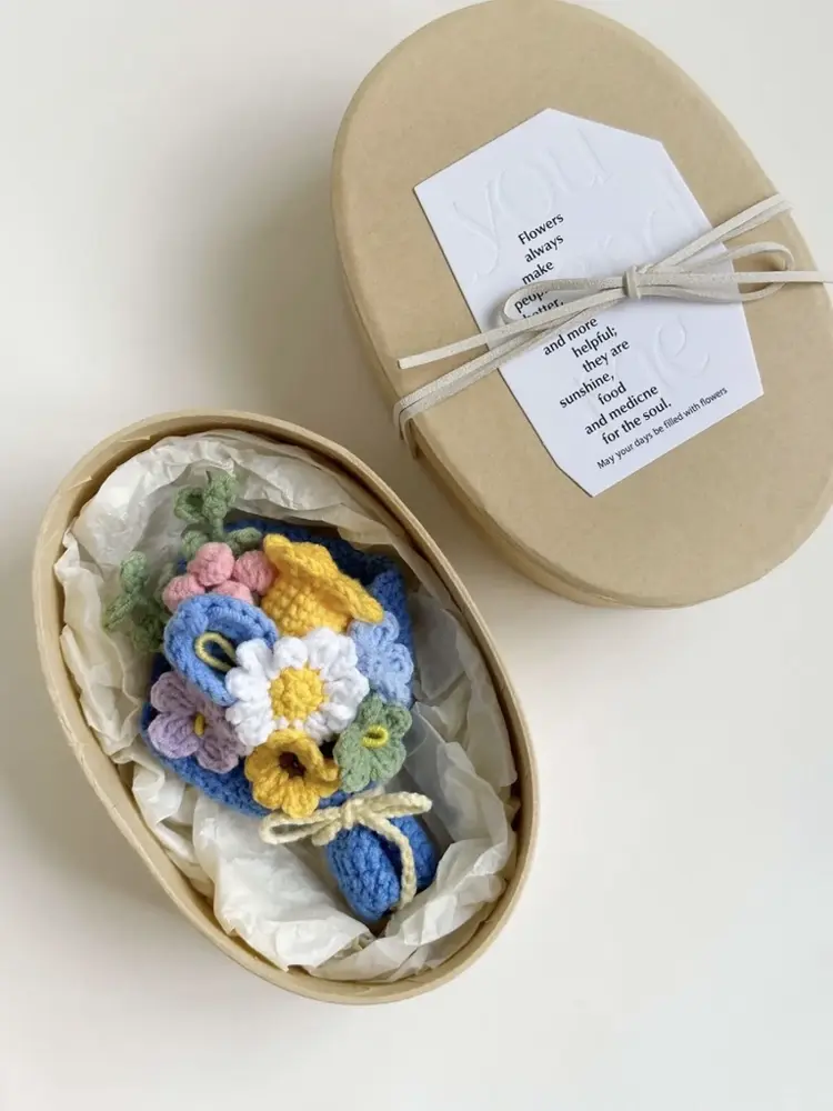 GZ00000-00014-750px Crochet Mini Blue Floral Bouquet Magnet – Figurine Decor & Luxury Gift Box - Image 1