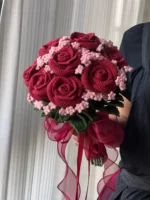 Crochet Red Rose Arrangement – Handcrafted Wedding Décor - Image 2