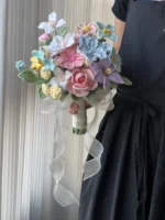 Crochet Flower Arrangement – Vibrant Tonal Bouquet - Image 5