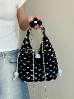 Crochet Lattice Bucket Tote – 3D Waffle Texture Crossbody Accessory - Image 2
