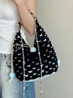 Crochet Lattice Bucket Tote – 3D Waffle Texture Crossbody Accessory - Image 4