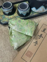 Song Brocade Claw Clip – Panda & Bamboo