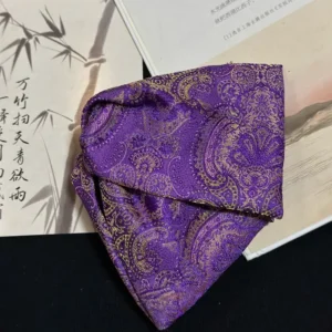 Song Brocade Claw Clip – Queen’s Necklace