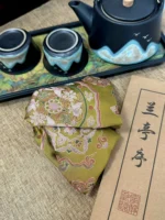 Song Brocade Claw Clip – Golden Treasure Flower - Image 3