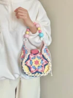 Crochet Starburst Pouch – Figurine Granny Square & Beaded Handle - Image 7