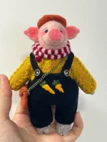 Knitted Carrot Patch Piglet Plush | Farmhouse Animal Toy & Bag Charm (15cm)